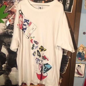 Akomplice Kixs TShirt